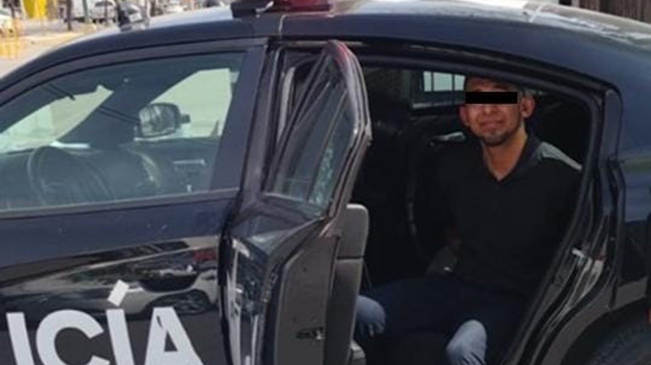 Detienen a chofer por agredir a policía de Monterrey