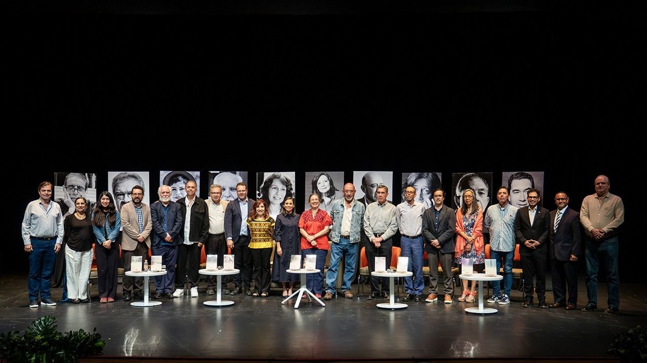 Celebran Conarte con 30 libros tres décadas de letras regias