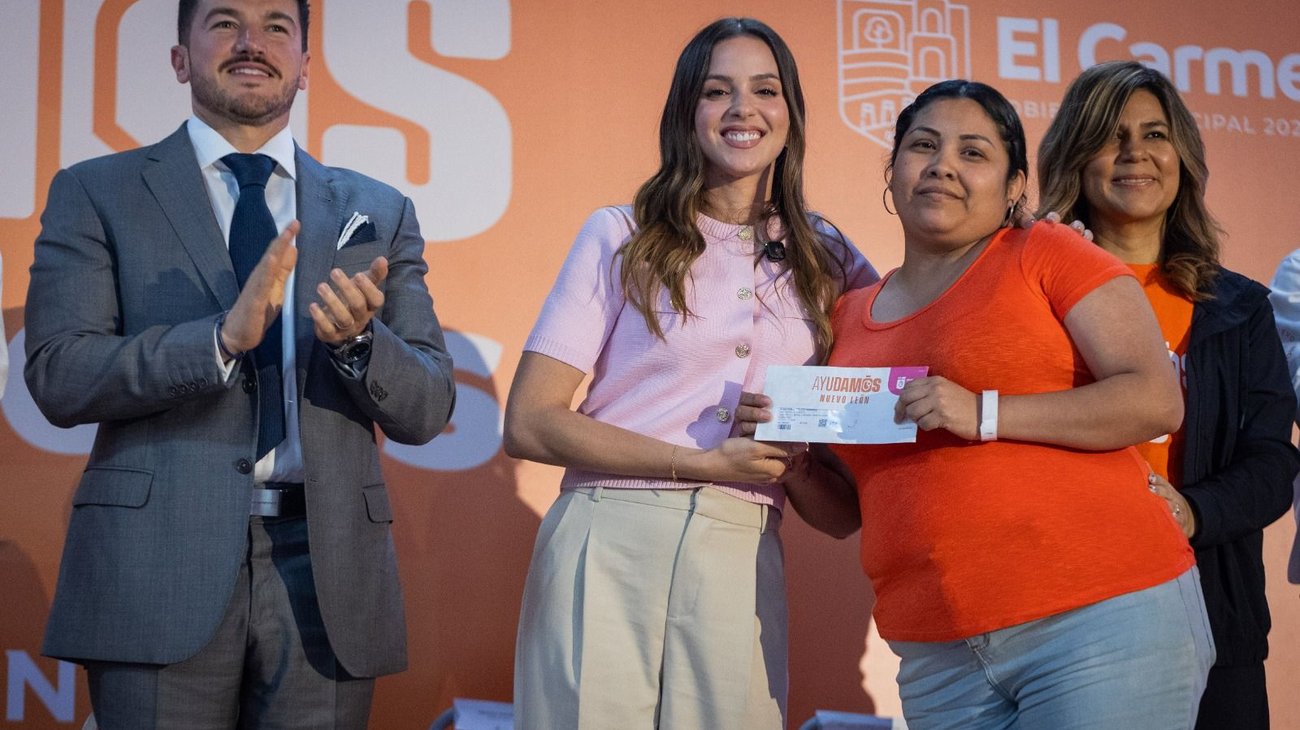 Reafirma Mariana Rodríguez apoyo a jefas de familia en NL