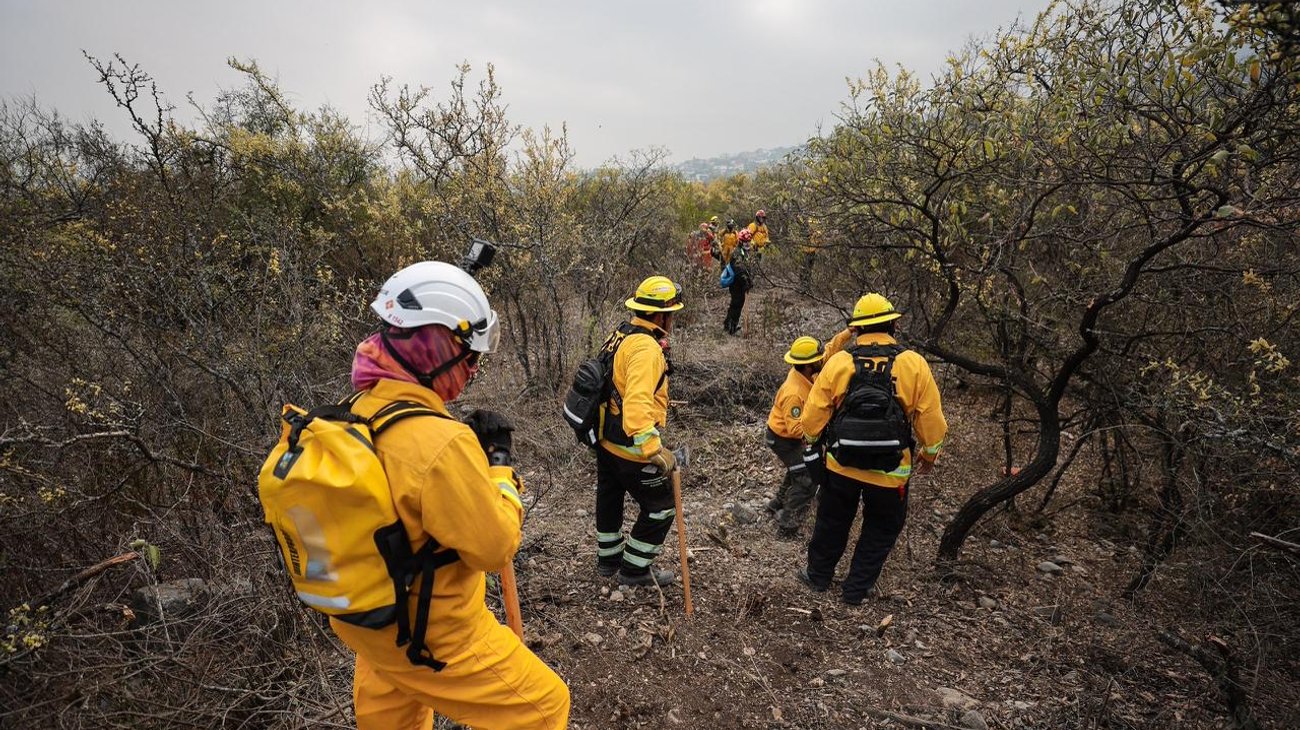 Capacitan a brigada Grizzlies en combate a incendios forestales