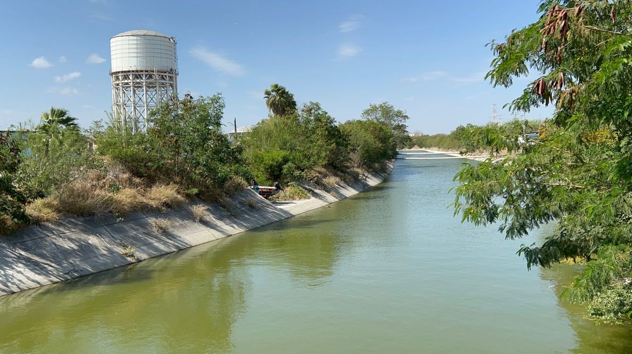 Hombre muere tras caer al canal Rodhe en colonia Loma Linda