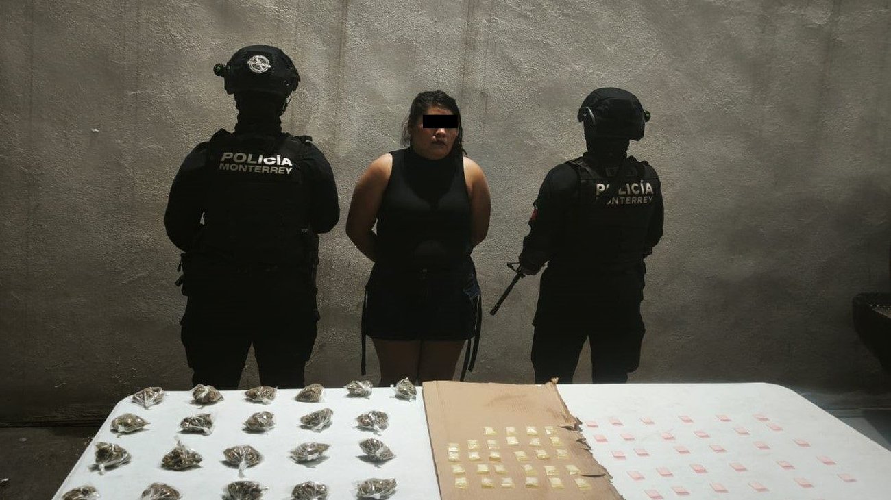 Detienen a mujer con 89 dosis de presunta droga en el centro