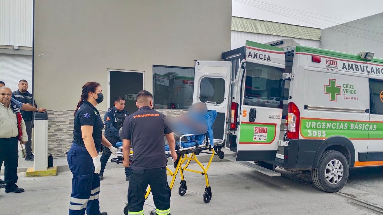 Detienen a dos por someter a guardia en parque industrial