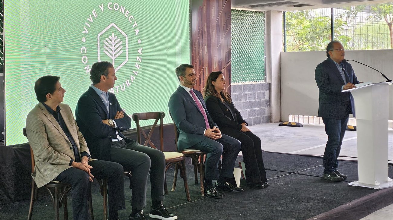 Apuesta Escobedo por crecimiento economico pese a incertidumbre