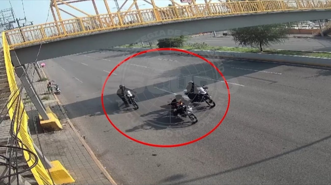 Menor es detenido con droga tras persecución en Monterrey