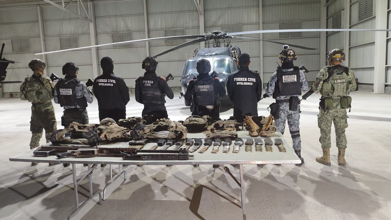 Decomisan arsenal tras operativos tácticos en Los Aldamas