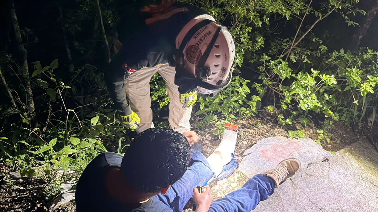 Auxilian a senderista tras caída en el Cerro de la Silla