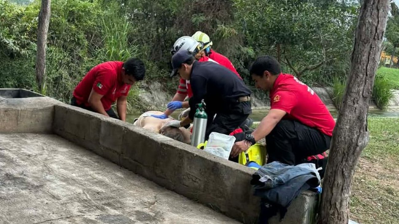 Padre muere ahogado intentando salvar a su hijo en Montemorelos