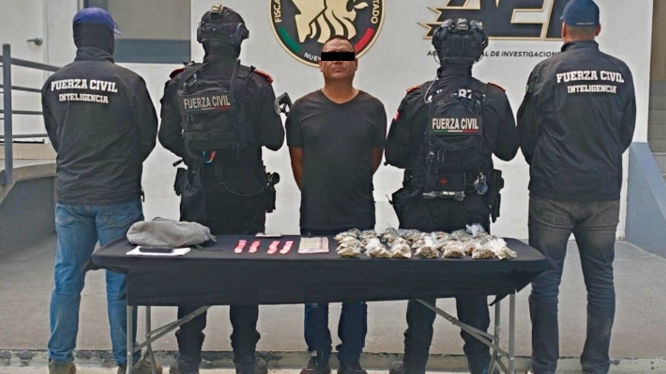 Cae hombre con 100 dosis de droga en Monterrey