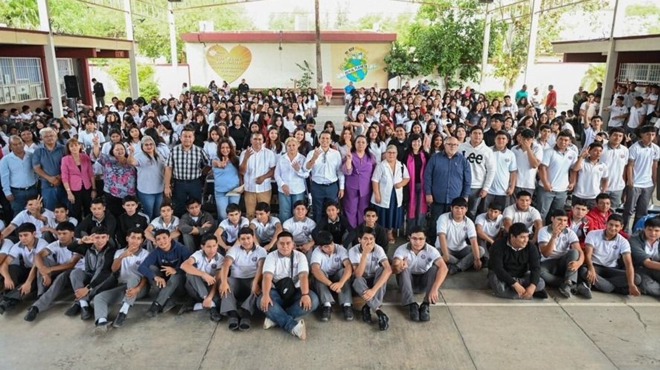 Lalo Gattás llama a erradicar el bullying en escuelas