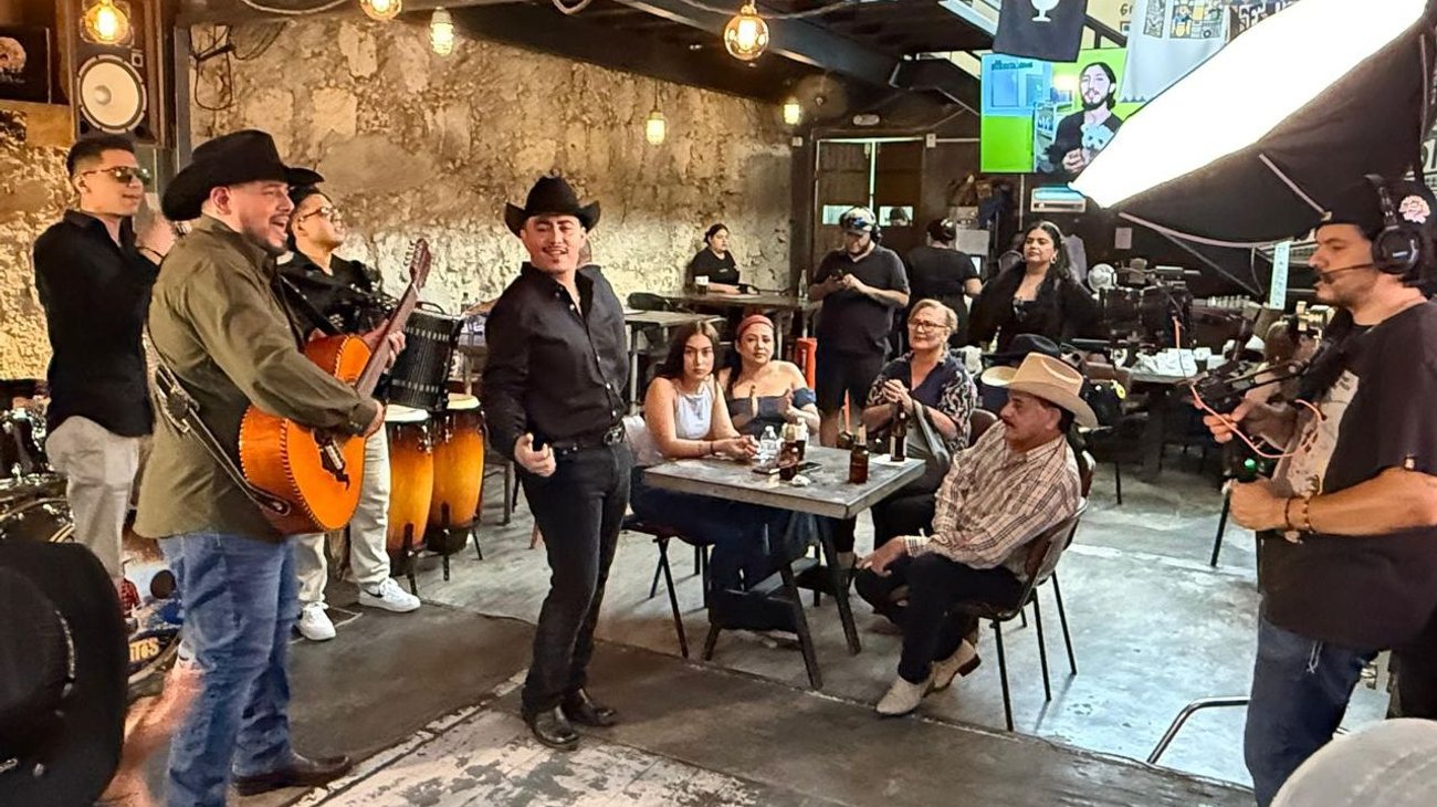 Graba Iván Muñiz junto a Gorditos y Bonitos video en Monterrey