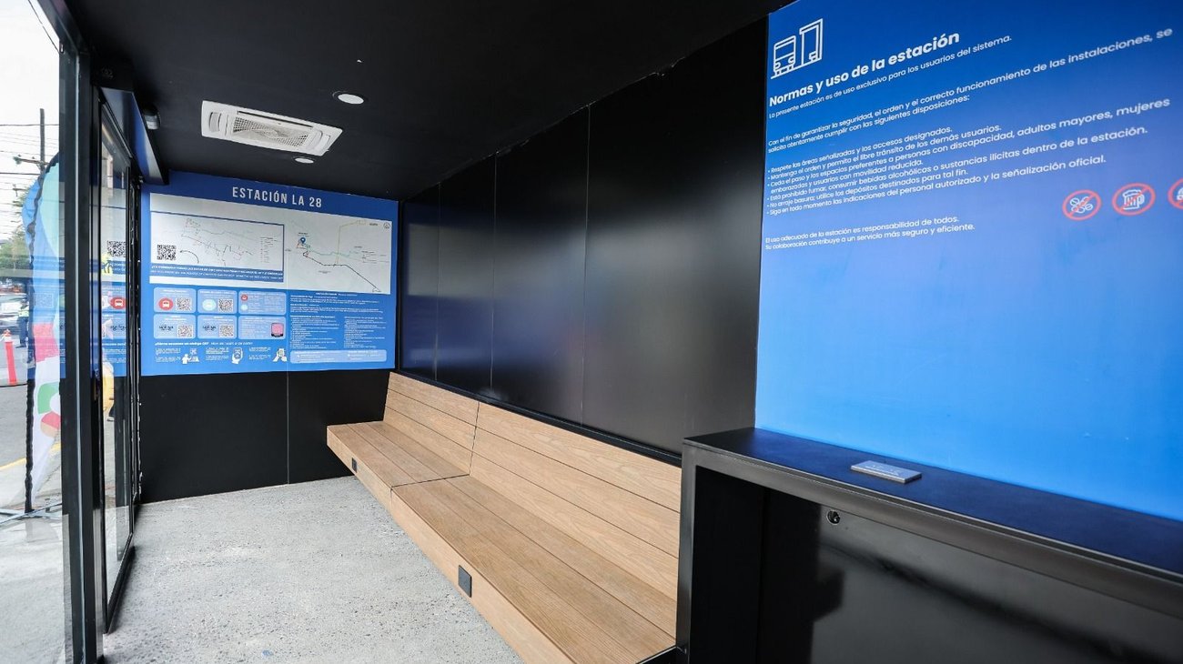 Estrena San Pedro modernas paradas de camión inteligentes