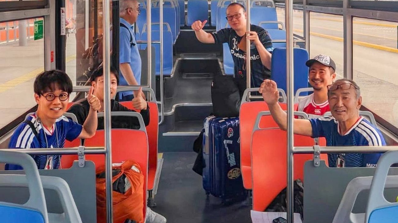 Agilizan movilidad de afición de Japón y Túnez rumbo al estadio