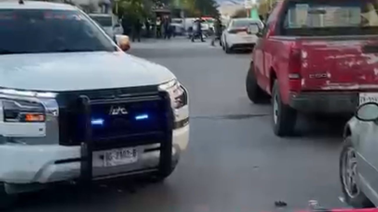 Balean a dos hombres tras ser perseguidos en Santa Catarina 