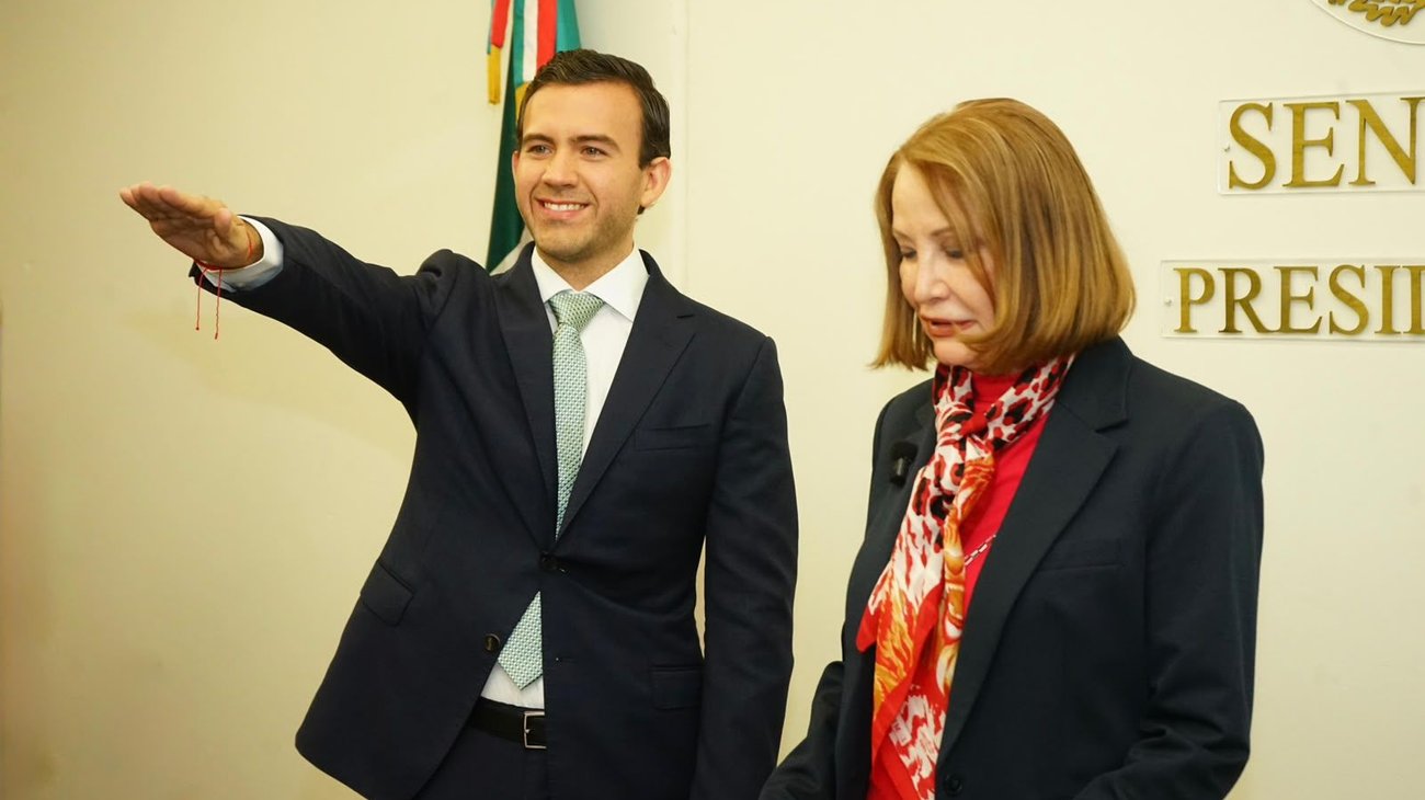Gabriel Elizondo asume como senador por Coahuila