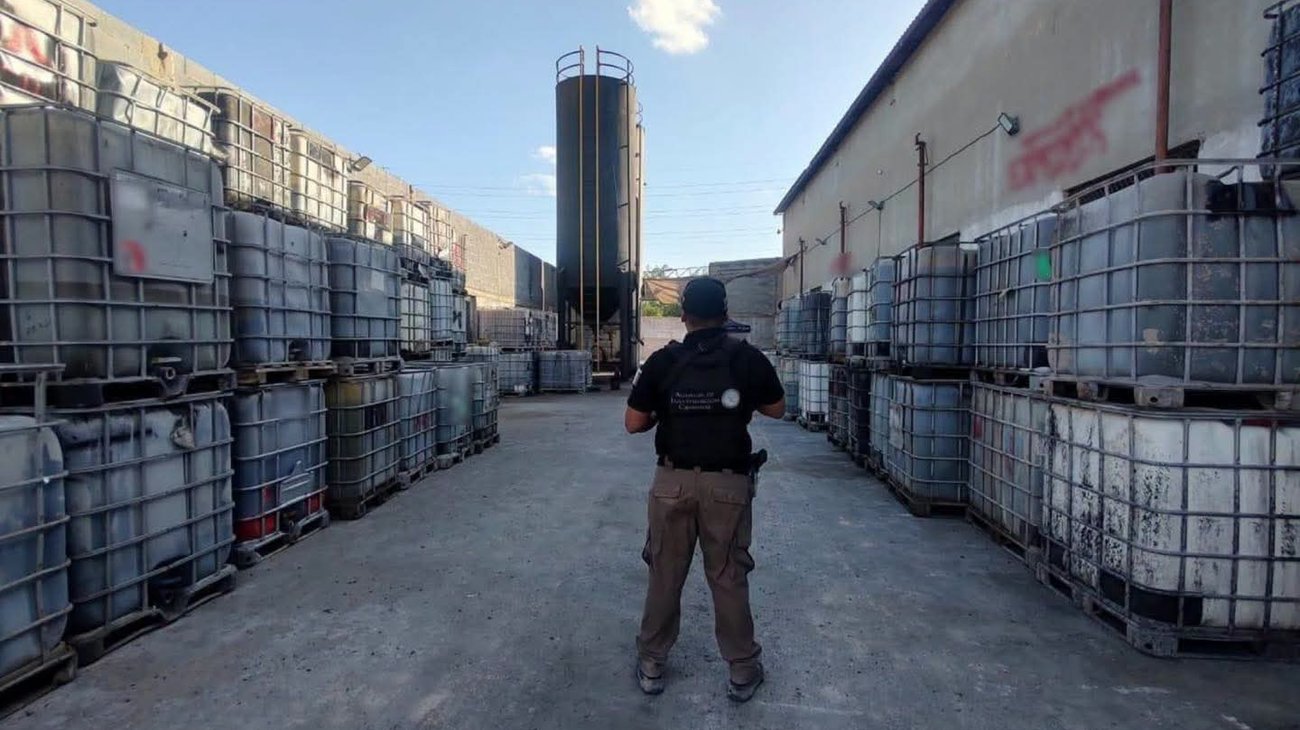 Caen siete y aseguran 66 mil litros de hidrocarburo en Matamoros
