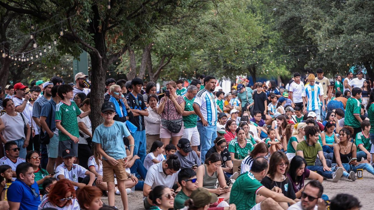 Viven regios en Fundidora pase de Argentina a final del Mundial