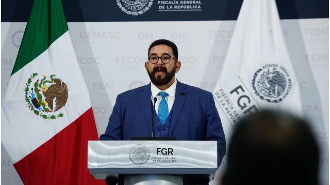 Ulises Lara López rechaza señalamientos tras renuncia a la FGR