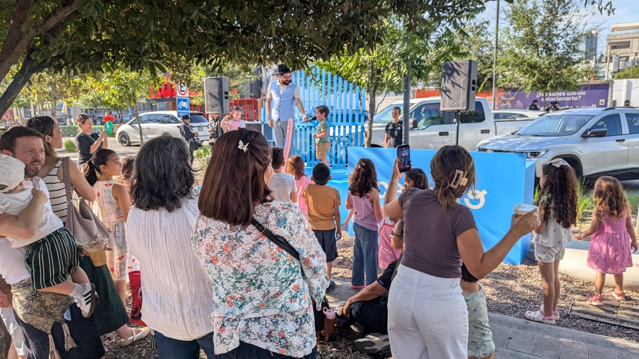 Llevan concierto a Centrito Valle en San Pedro