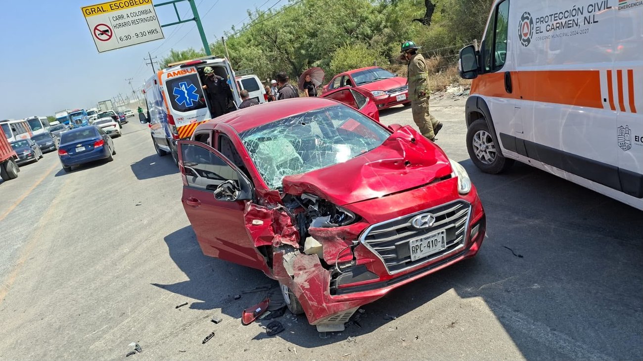 Choque en carretera a Monclova deja cinco lesionados