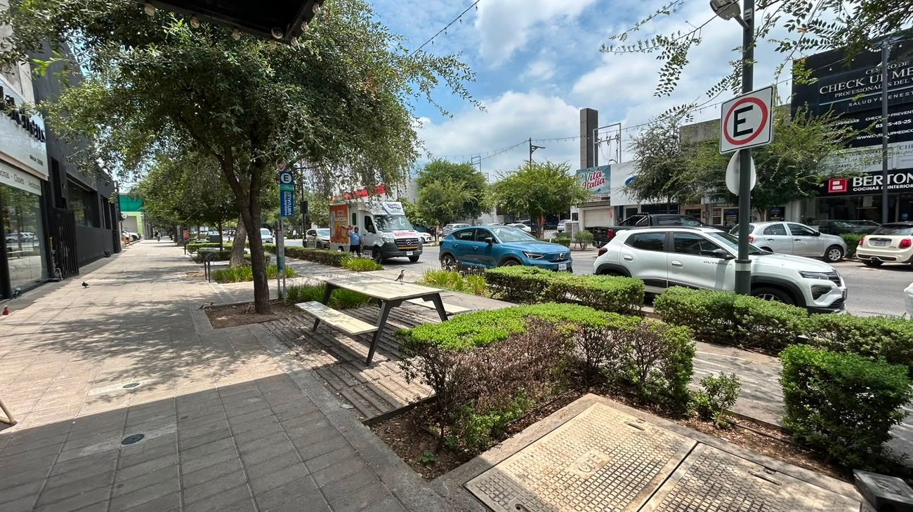 Busca San Pedro revivir Centrito Valle con estacionamiento gratis