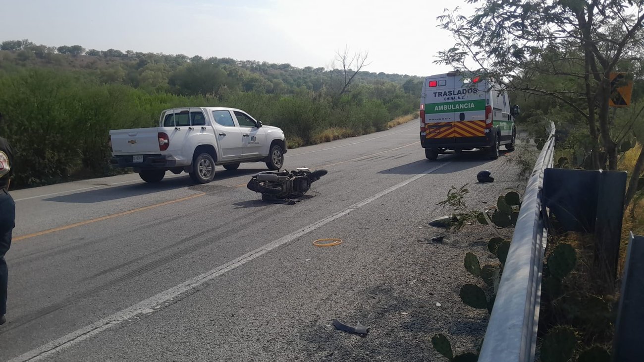 Muere motociclista en China; responsable huye tras el accidente