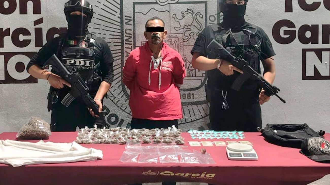Detienen en García a hombre ligado a robos en tiendas