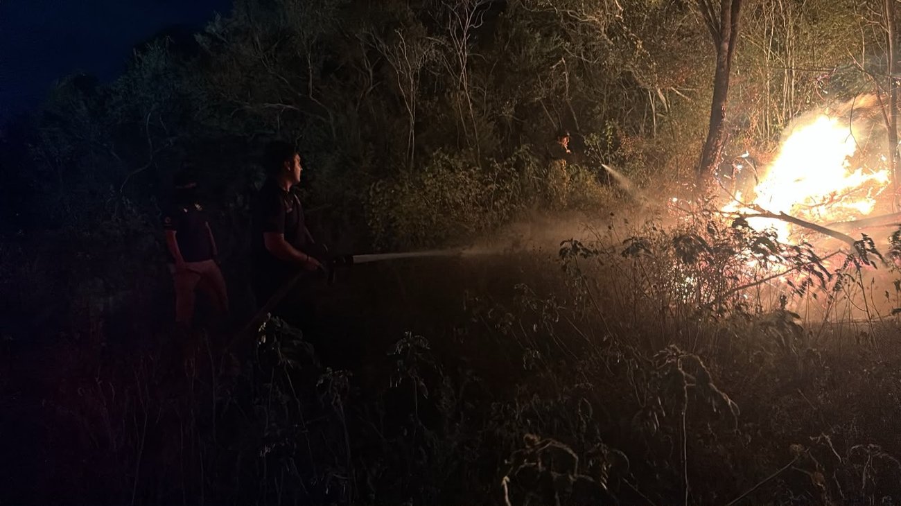 Atiende PC incendio en ejido Las Adjuntas, de Allende