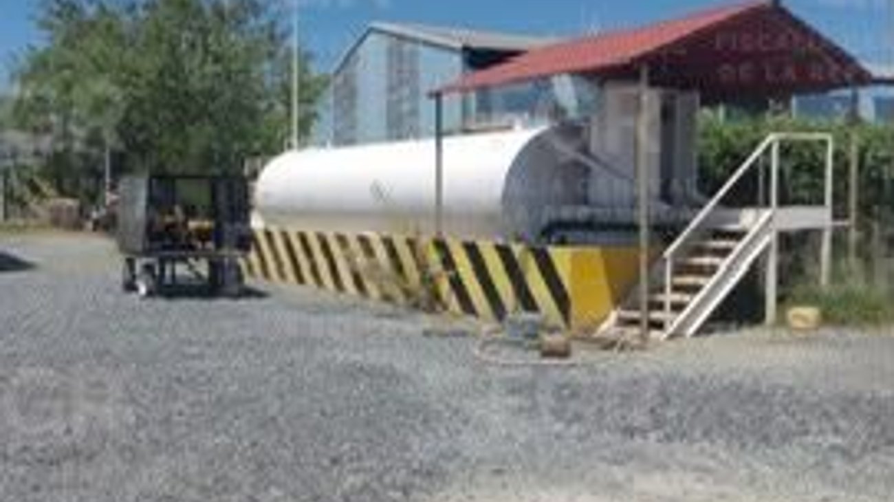 FGR asegura 467,000 litros de huachicol en Salinas Victoria