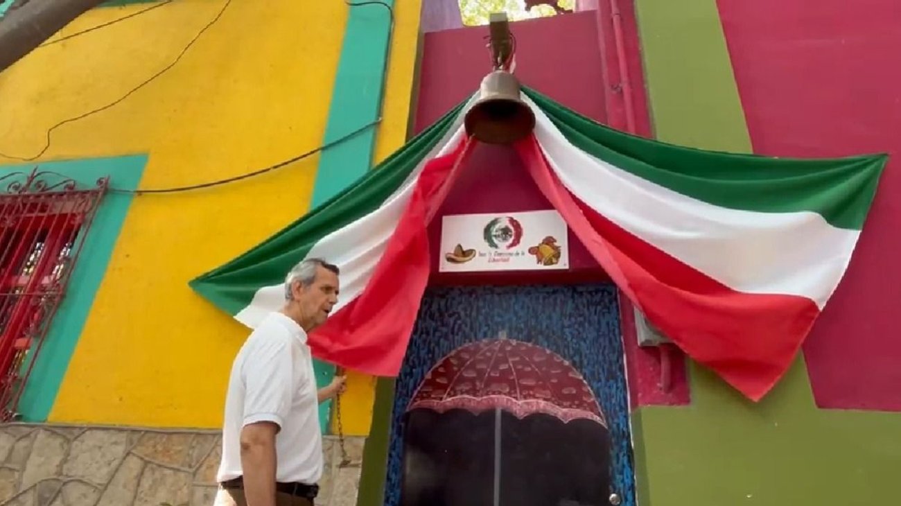 Viviendas tricolores celebran fiestas patrias en Ciudad Victoria