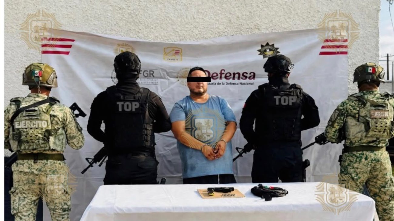 Detienen a hombre con pistola y nueve cartuchos en Escobedo