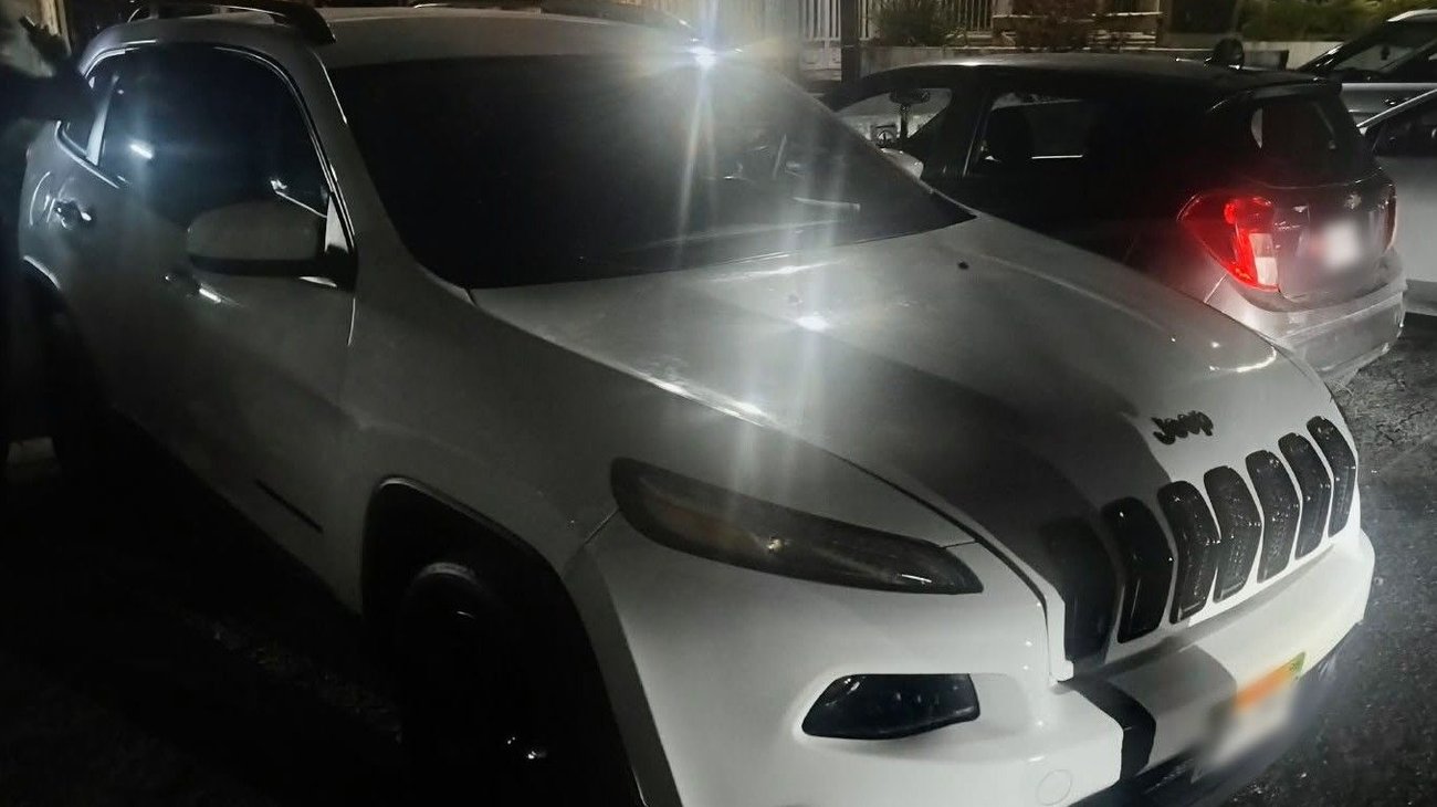 Recuperan tres de los cinco autos robados de lote en Monterrey
