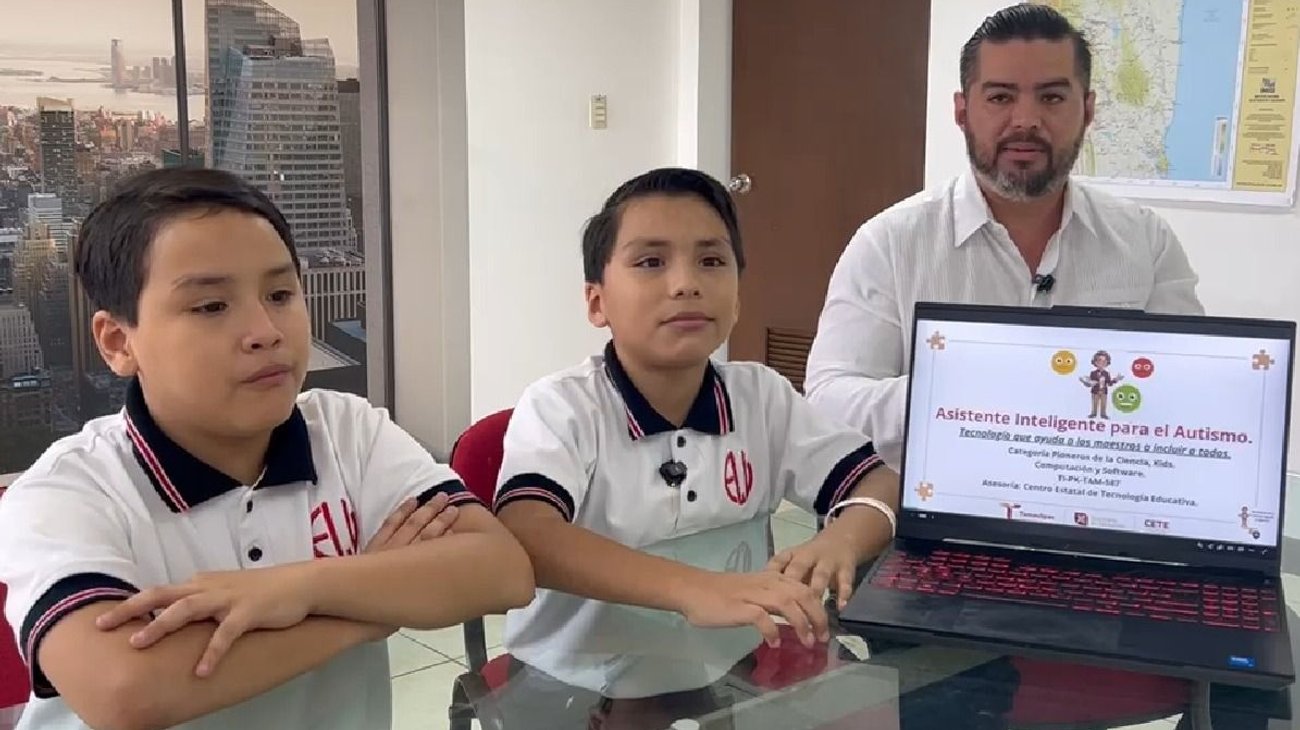 Gemelos crean asistente para apoyar a compañero con autismo
