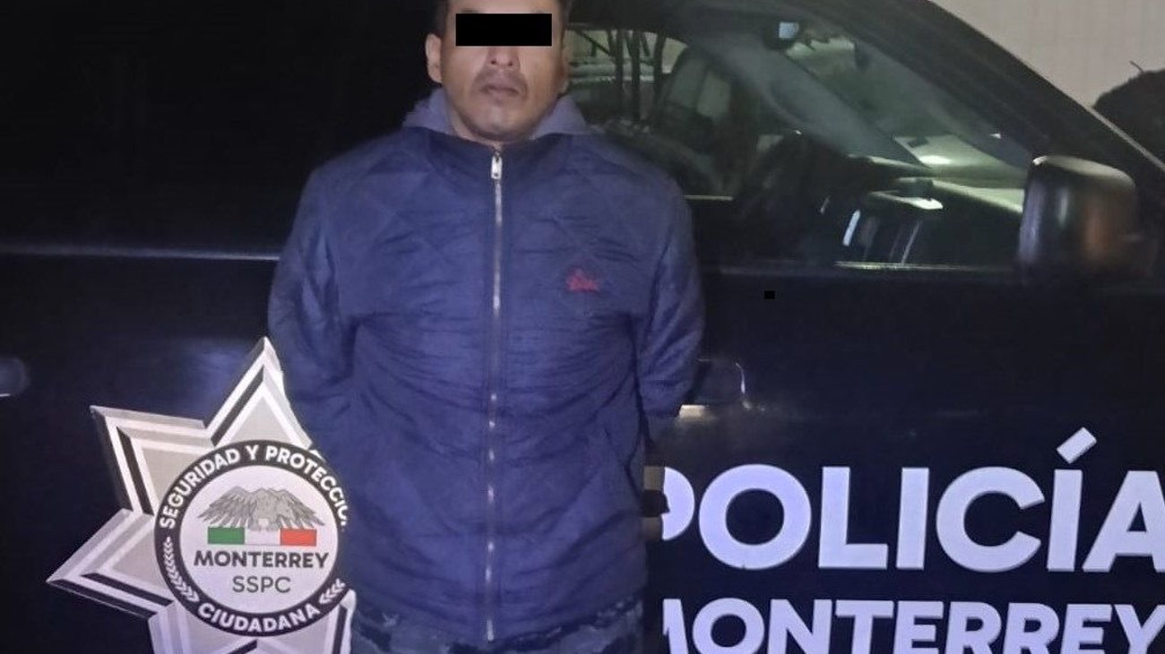 Detienen a hombre con motocicleta robada en la colonia Moderna