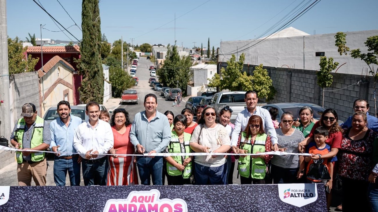 Javier Díaz inicia la semana con gira de trabajo en escuelas