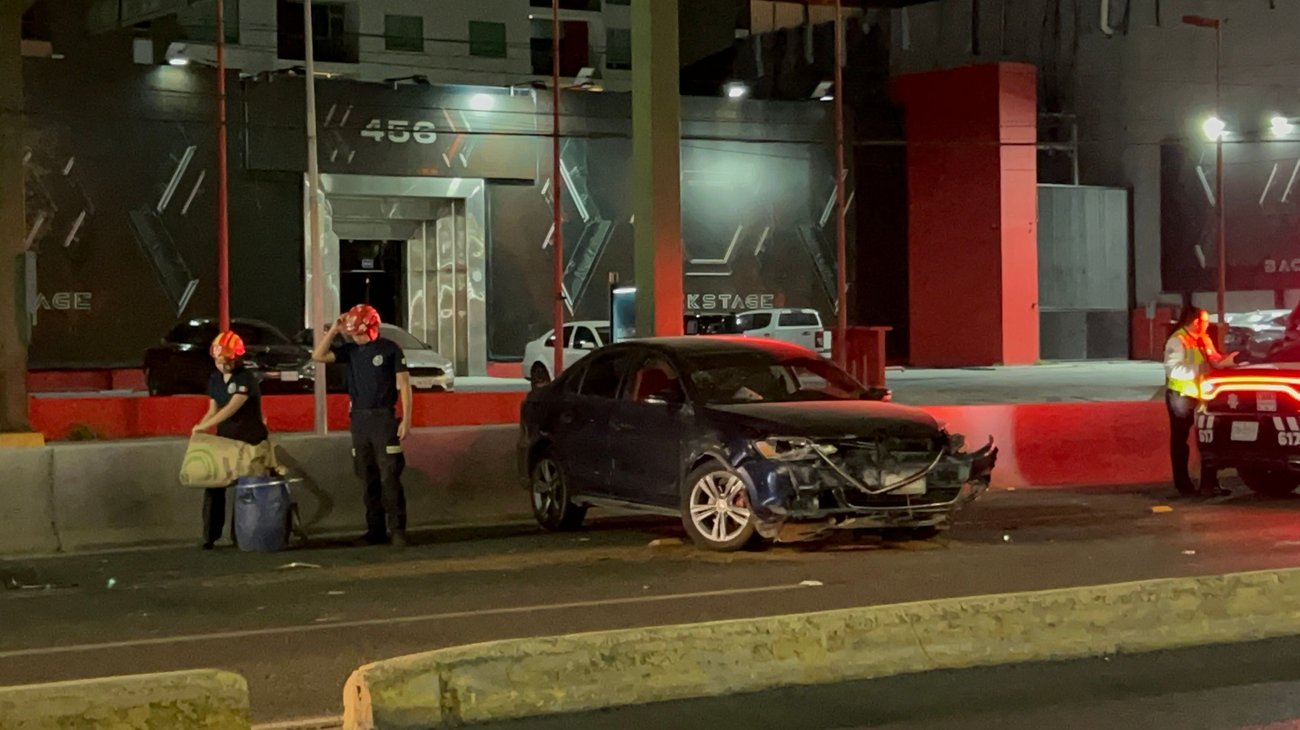 Abandona conductor vehículo tras accidente en Gonzalitos