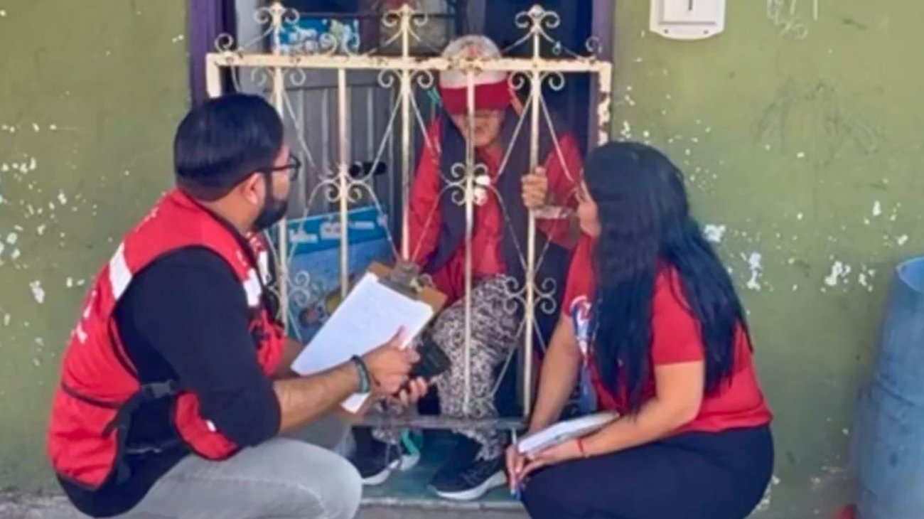 DIF Monterrey atiende presunto abandono de adulta mayor