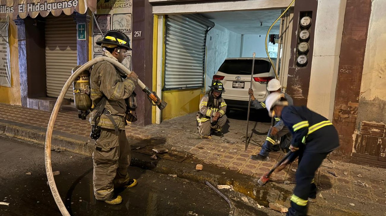 Choque provoca fuga de gas y evacuación en centro de Ramos Arizpe