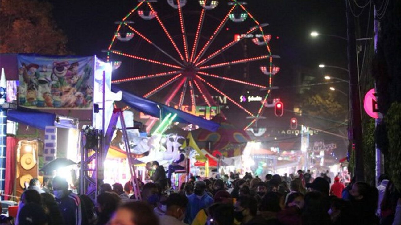 Tornillo se suelta y joven cae de Rueda de la Fortuna