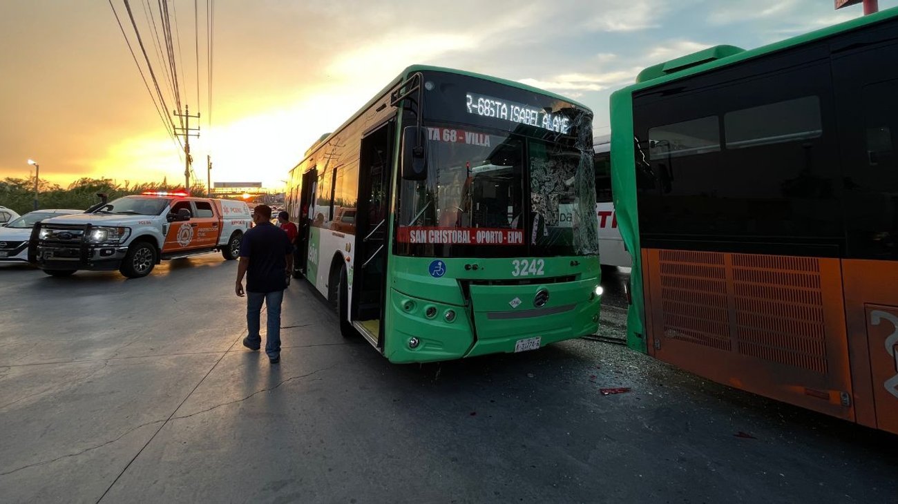 Choque entre rutas deja 16 heridos en el municipio de Juárez