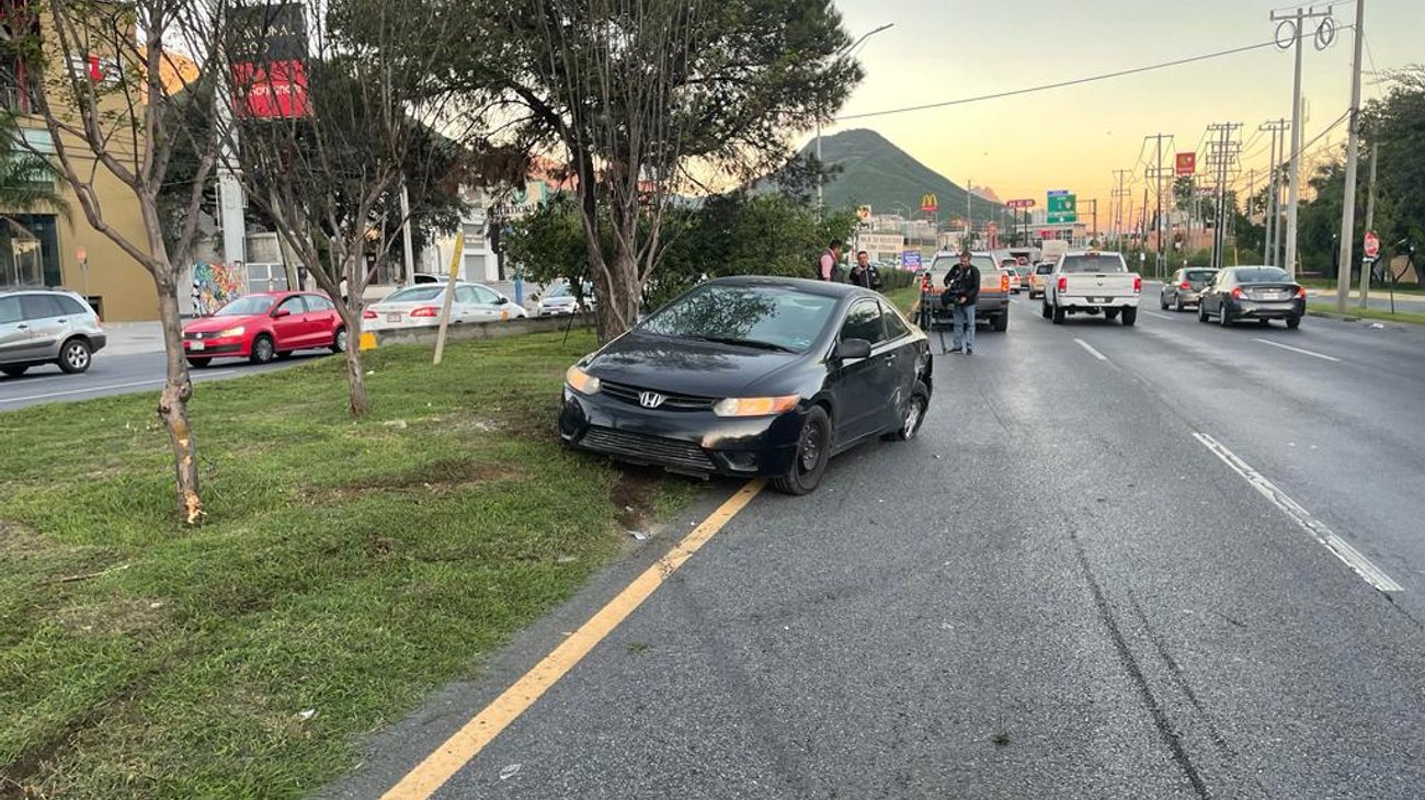 Choque por alcance colapsa Carretera Nacional
