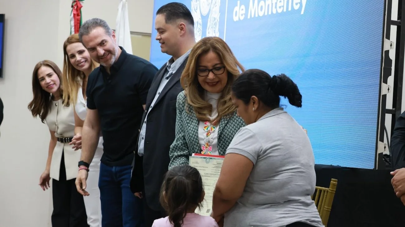 Dan identidad a regios que no cuentan con actas de nacimiento