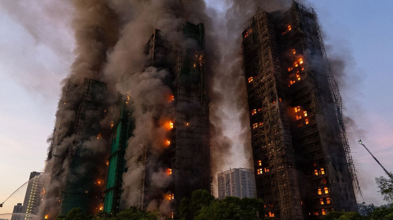 acusan_siete_personas_incendio_mato_168_hong_kong_d84451b42e