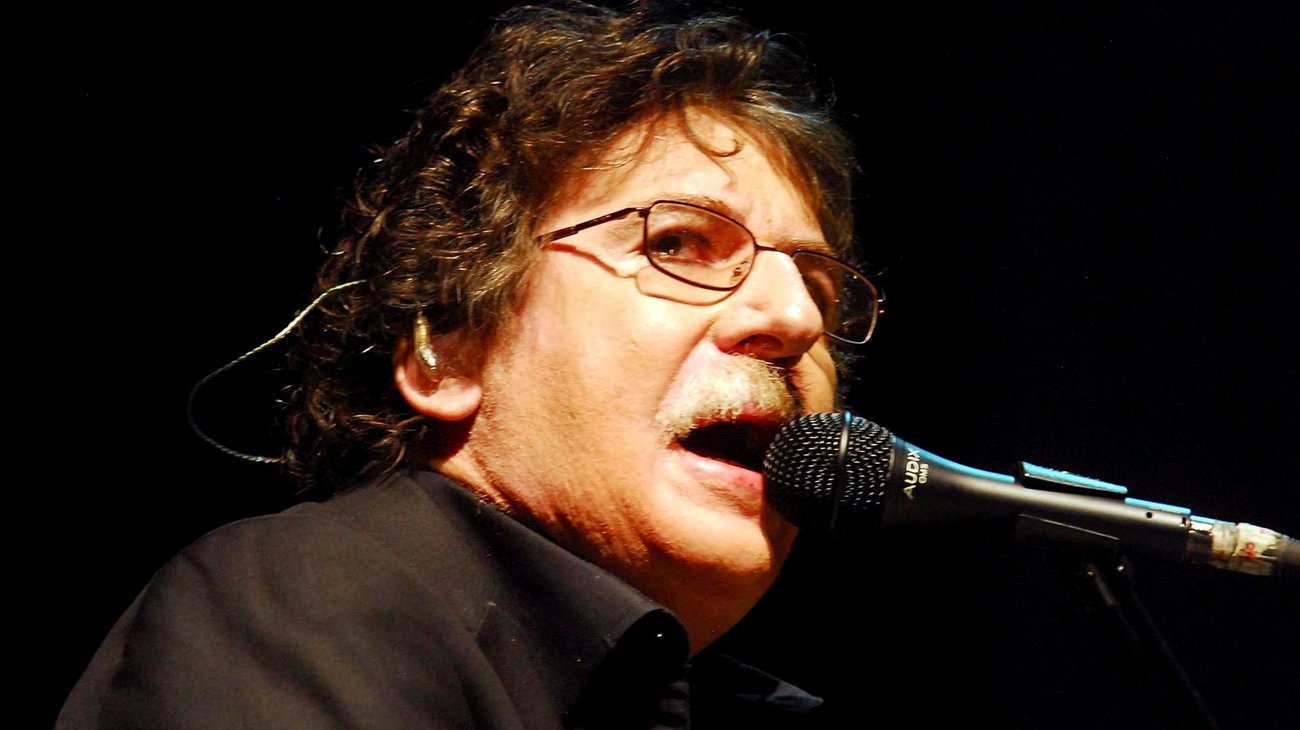 Charly García anuncia colaboración con Sting; saldrá en octubre