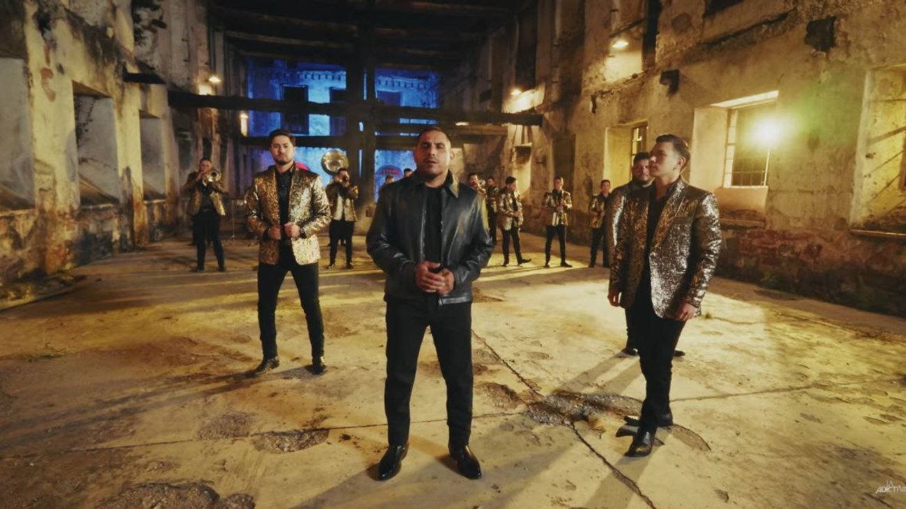 La Adictiva y Espinoza Paz unen fuerzas en 'La Vida Es Así'