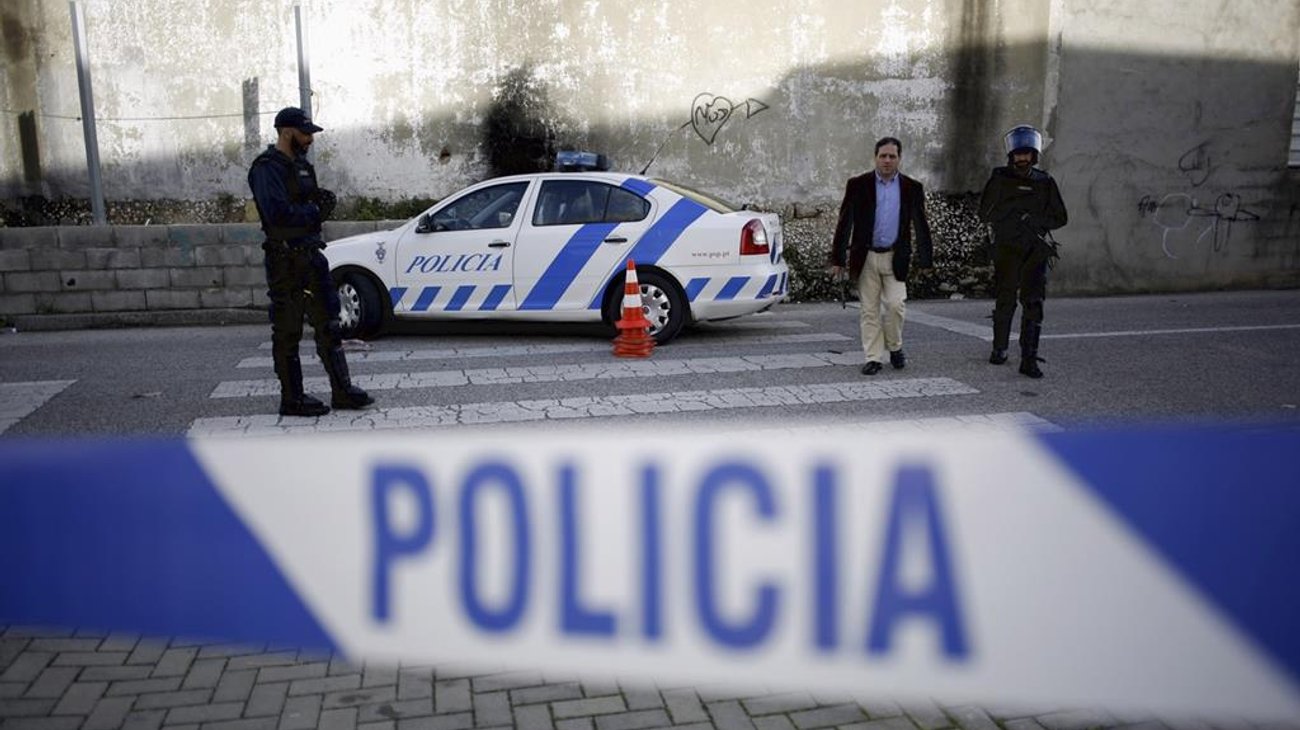 Menor es detenido sospechoso de matar a su madre por malos tratos
