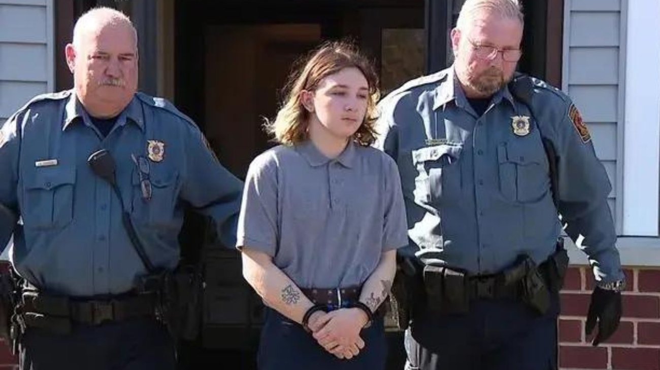 Adolescente mata a su amiga y muestra cuerpo en Instagram