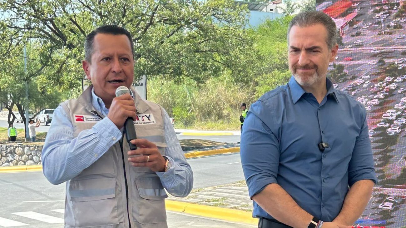 Adrián de la Garza podría clausurar puente 'La Virgen'