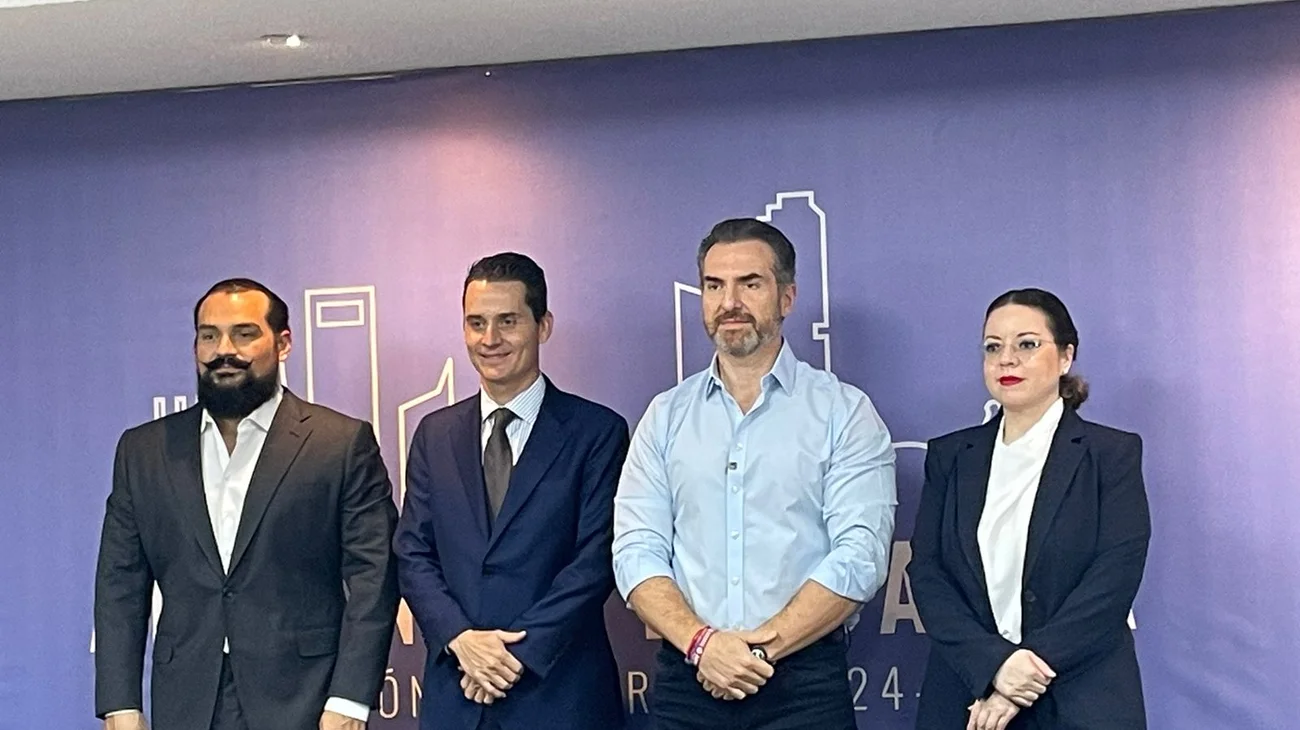 Irá equipo de transición de Adrián a Washington