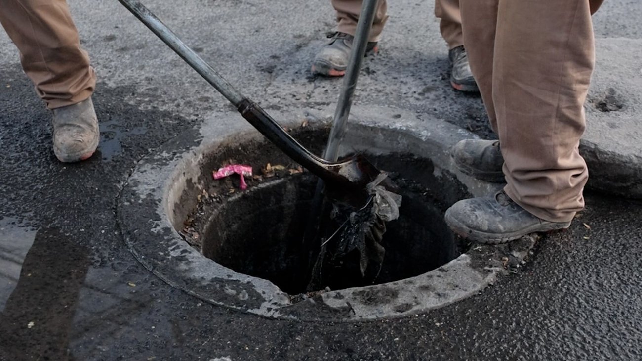 AyD promete reparar la mitad de tuberías dañadas para 2026